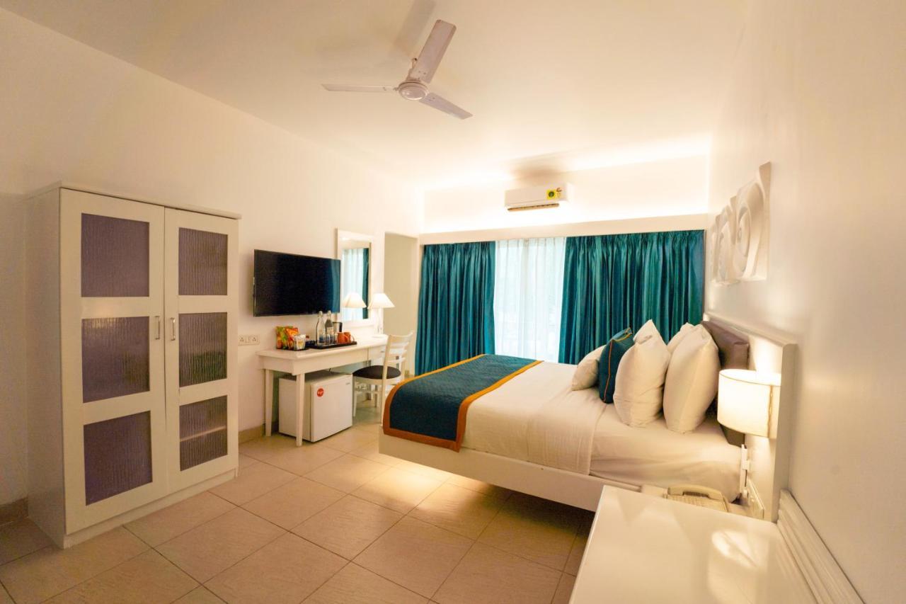 Zone Connect By The Park Calangute Hotel Old Goa Exterior photo